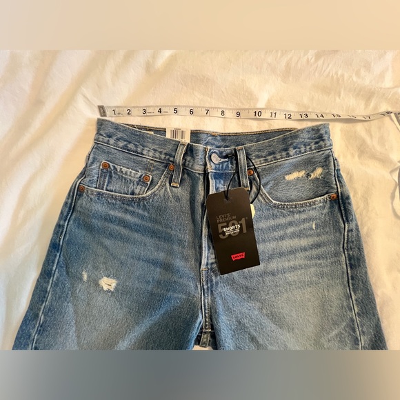 Levi’s Premium Mid Length 501 Jean Shorts - Picture 6 of 9